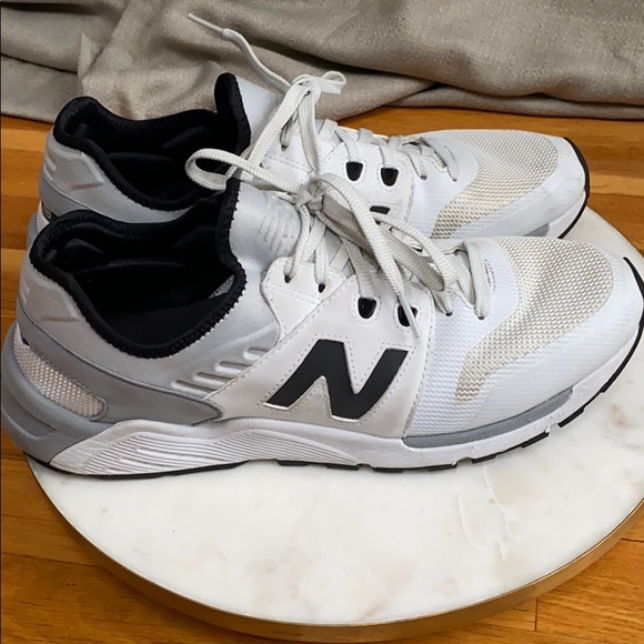 New Balance 009 - Picture 2 of 5